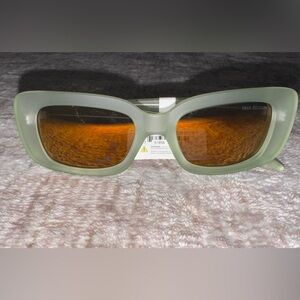 NWT True Religion Sage Sunglasses